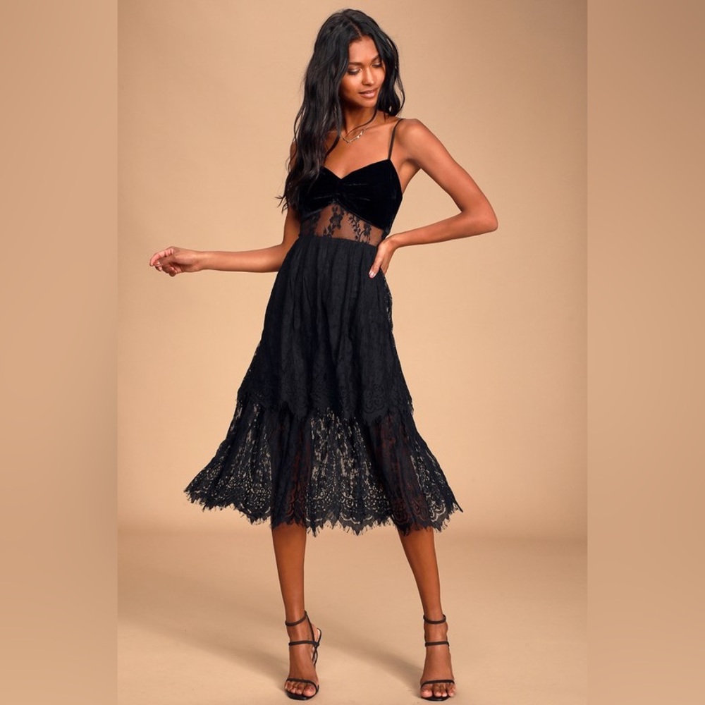 NWOT LULUS dress
